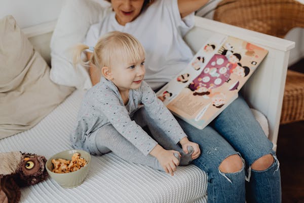 Find a part time nanny in the UAE