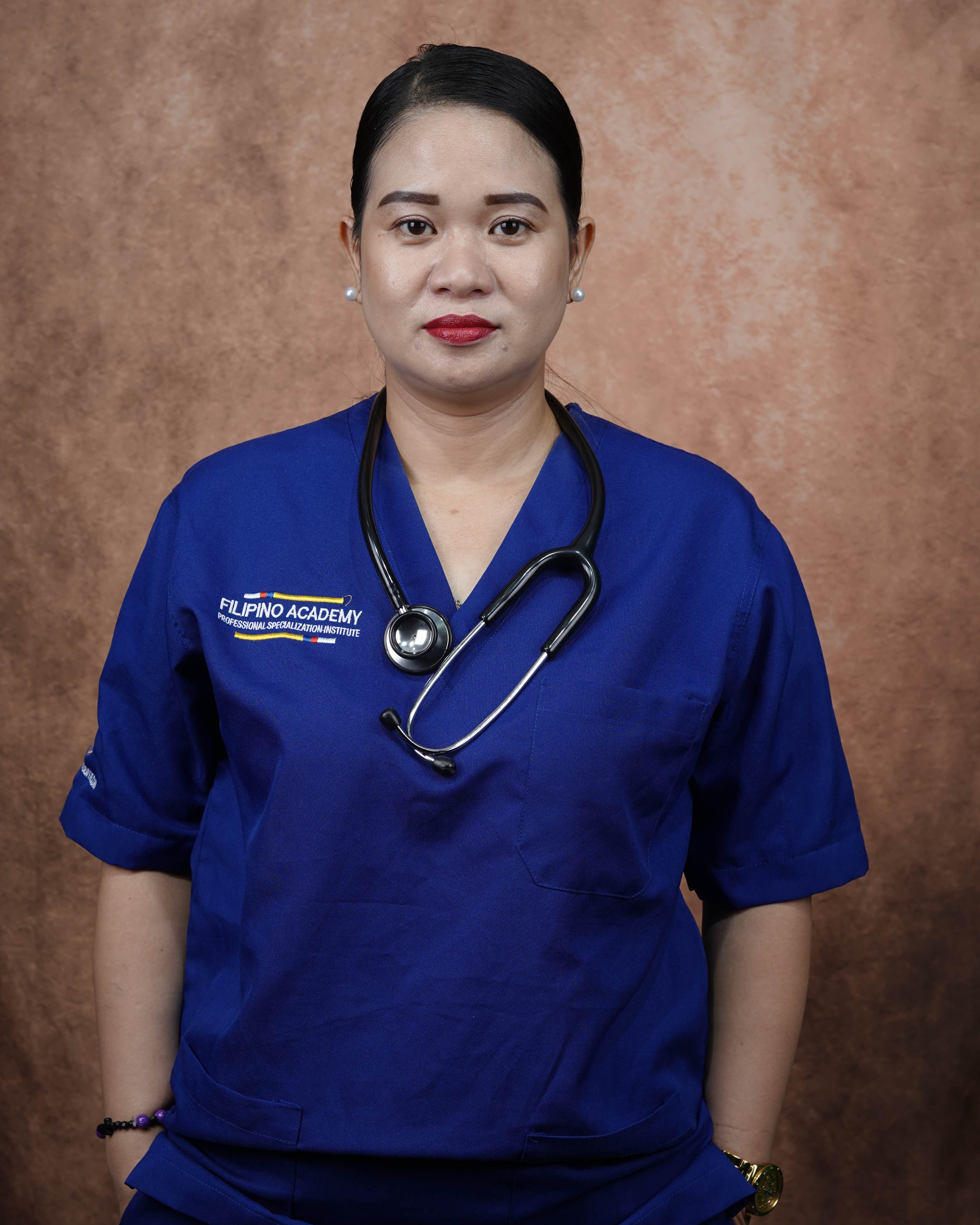 Juvy A. - Professional nanny in UAE